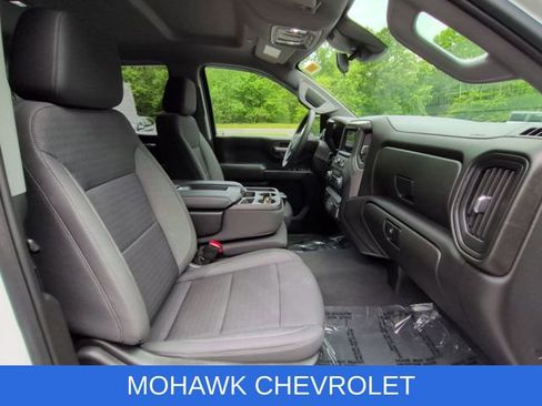 Used 2022 Chevrolet Silverado 1500 Custom AWD/4WD image 28