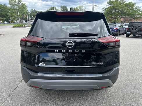Used 2023 Nissan Rogue SV w/ SV Premium B Package AWD/4WD image 6
