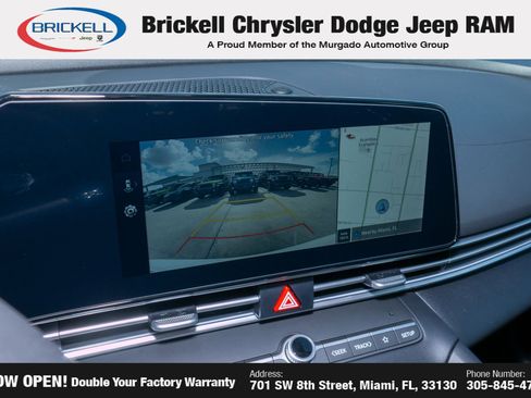 Used 2025 Hyundai Elantra Limited FWD image 31