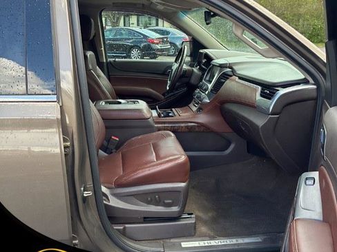 Used 2015 Chevrolet Tahoe LTZ AWD/4WD image 19