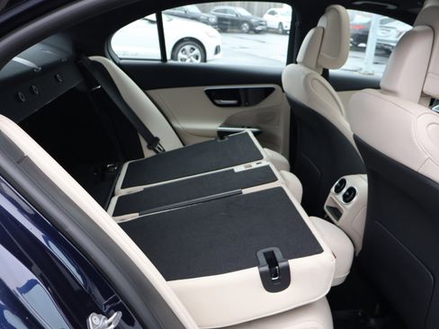 Used 2023 Mercedes-Benz C 300 4MATIC Sedan image 22