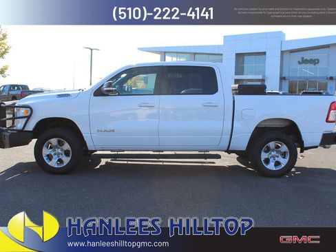 Used 2022 RAM 1500 4x4 Crew Cab image 2