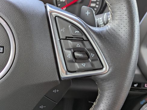 Used 2016 Chevrolet Camaro SS RWD image 23