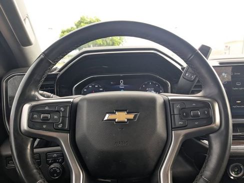 Used 2023 Chevrolet Silverado 1500 LT image 20