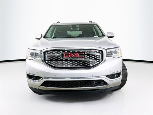 Used 2018 GMC Acadia Denali image 5