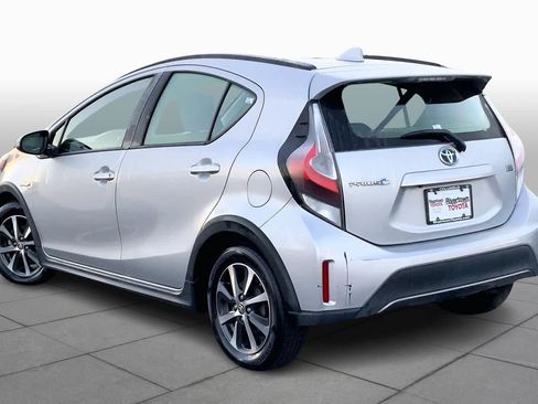Used 2019 Toyota Prius C image 11