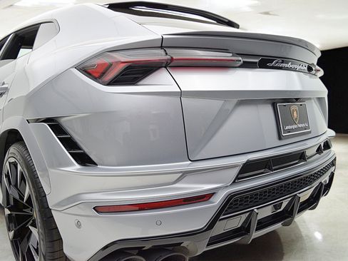 Used 2023 Lamborghini Urus S AWD/4WD image 13
