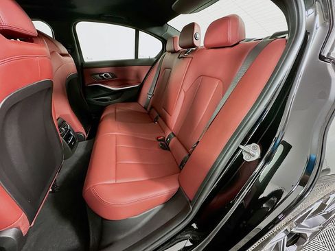 Used 2025 BMW 330i Sedan w/ Convenience Package image 25