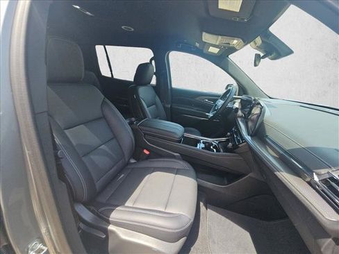 Used 2026 Chevrolet Traverse LT FWD image 21