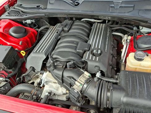 Used 2016 Dodge Challenger R/T Scat Pack w/ Leather Interior Group image 29