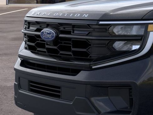New 2026 Ford Expedition Active AWD/4WD image 17