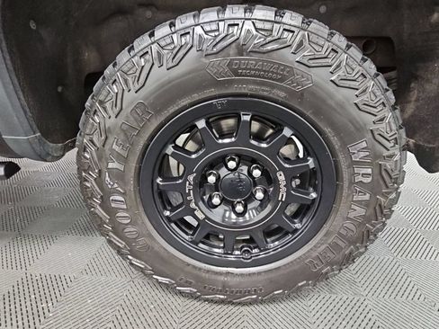 Certified 2024 GMC Sierra 1500 AT4X w/ AT4X AEV Edition AWD/4WD image 44