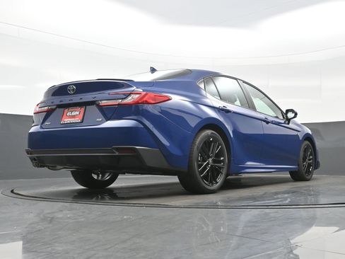 Used 2026 Toyota Camry SE image 31