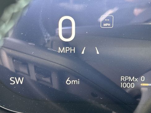 New 2025 Buick Envision Sport Touring image 21