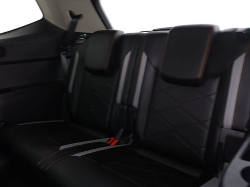 Used 2025 Volkswagen Atlas Peak Edition SE image 13