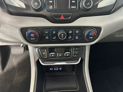 Used 2019 GMC Terrain SLE w/ Driver Convenience Package image 23