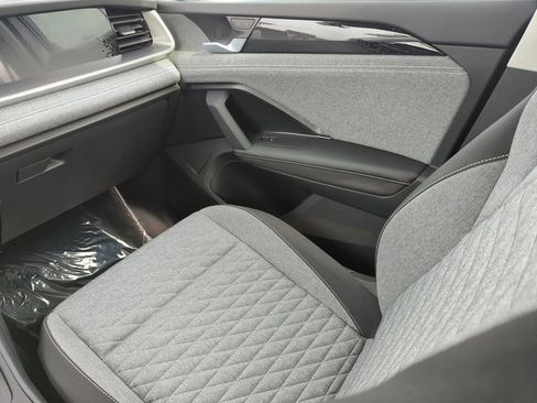 New 2026 Volkswagen Tiguan S image 34