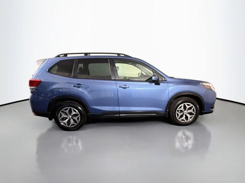 Used 2024 Subaru Forester Premium AWD/4WD image 11