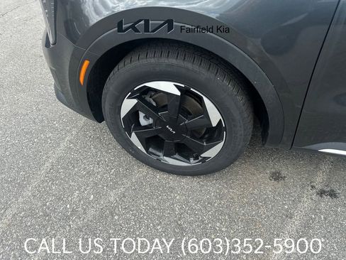 New 2025 Kia Sorento EX AWD/4WD image 18