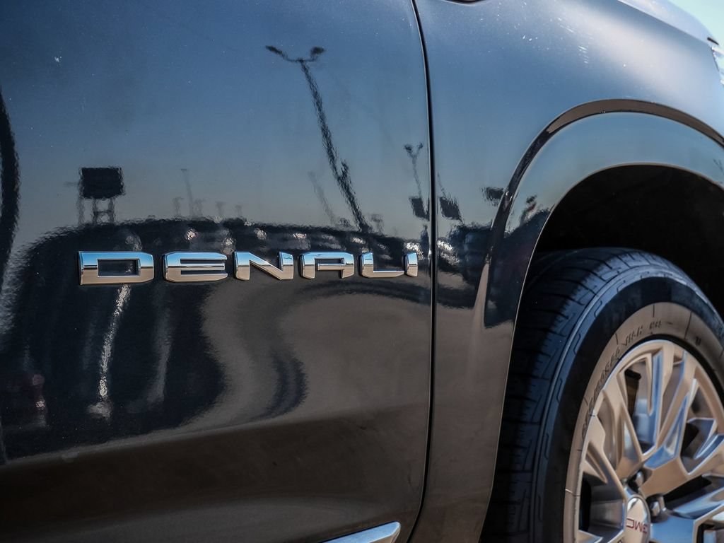 Used 2021 GMC Yukon Denali w/ Denali Premium Package RWD image 10