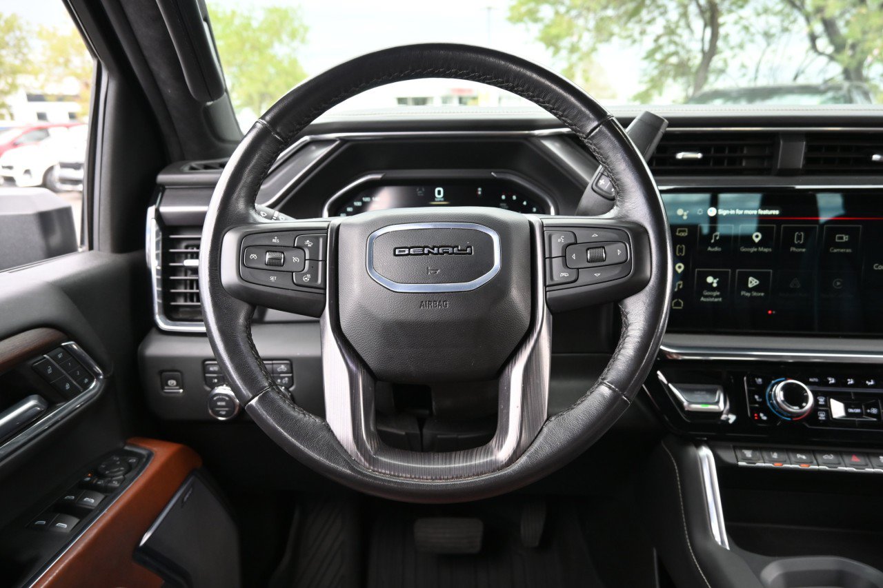 Used 2024 GMC Sierra 2500 Denali Ultimate AWD/4WD image 10