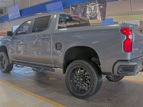 Used 2021 Chevrolet Silverado 1500 RST w/ Texas Edition Plus AWD/4WD image 2