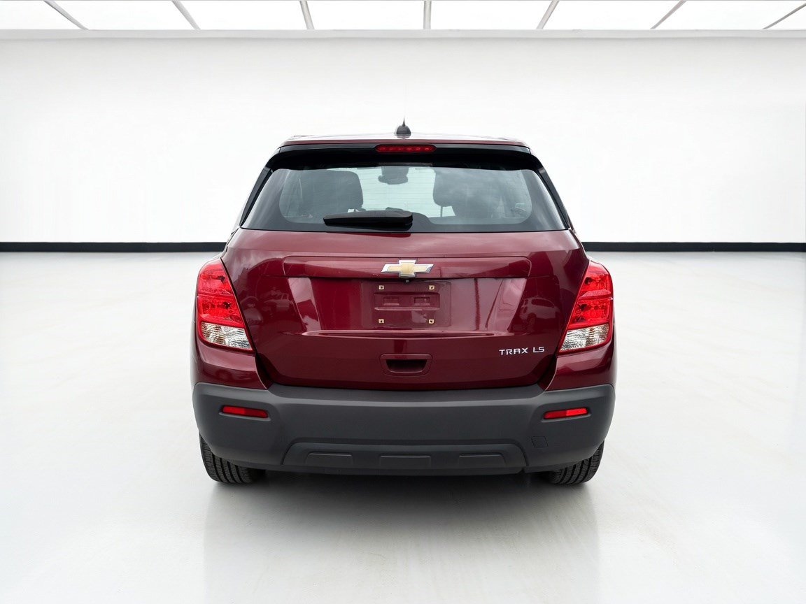 Used 2016 Chevrolet Trax LS w/ LPO, Cargo Package FWD image 5