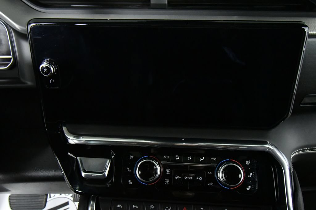 Used 2025 GMC Sierra 1500 Denali w/ Technology Package AWD/4WD image 4