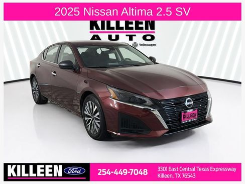 Used 2025 Nissan Altima 2.5 SV FWD image 1