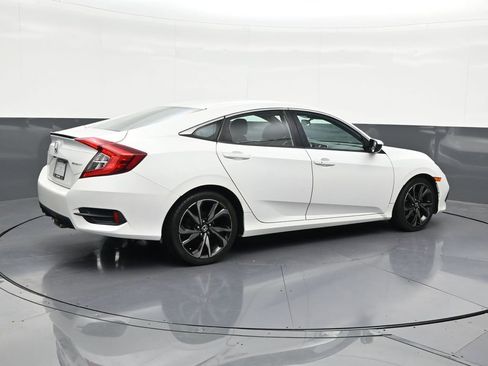 Used 2019 Honda Civic Sport image 5