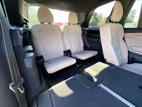 New 2026 Volvo XC90 T8 Plus w/ Protection Package AWD/4WD image 28