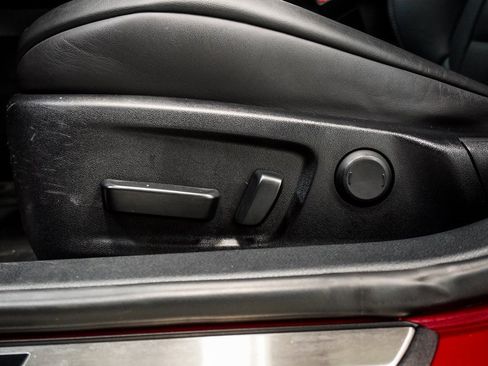 Used 2022 Lexus IS 350 F Sport image 7