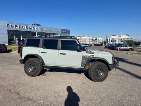 Used 2023 Ford Bronco Everglades AWD/4WD image 4