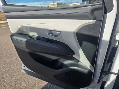 New 2026 Hyundai Tucson SE image 17