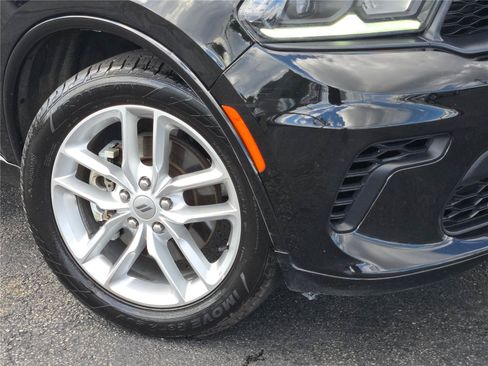 Certified 2024 Dodge Durango GT RWD image 3