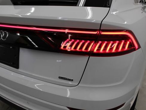 Used 2022 Audi Q8 Premium Plus w/ Premium Plus Package AWD/4WD image 50