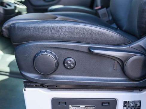 Used 2024 Mercedes-Benz Sprinter 2500 image 25