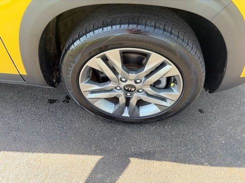 Used 2021 Kia Seltos S AWD/4WD image 42
