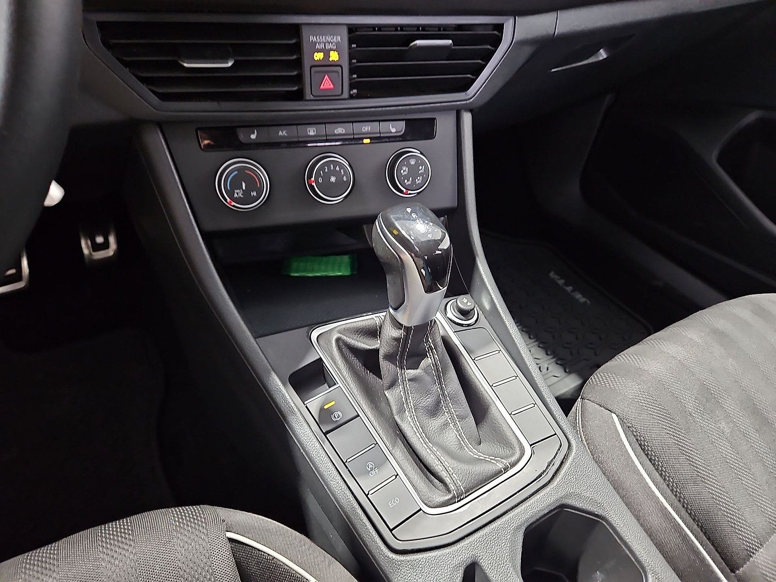 Used 2024 Volkswagen Jetta Sport FWD image 22