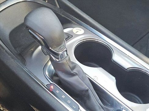 Used 2024 Chevrolet Malibu LT FWD image 12