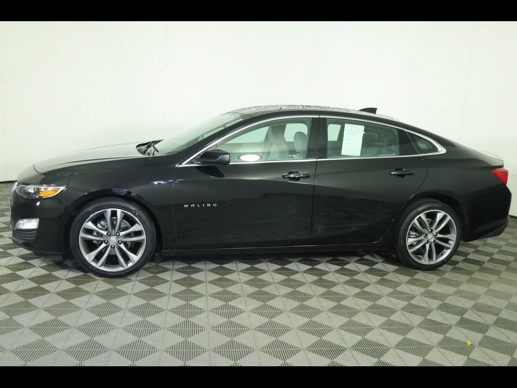 Used 2025 Chevrolet Malibu LT FWD image 5