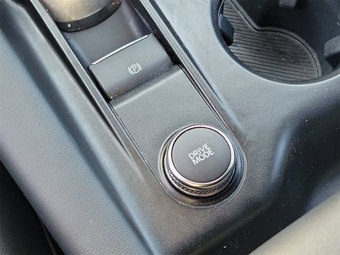 Used 2025 Ford Explorer ST-Line w/ ST-Line Street Pack image 29