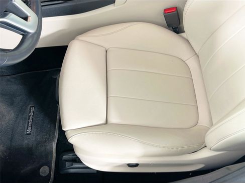 Certified 2019 Mercedes-Benz A 220 4MATIC image 19