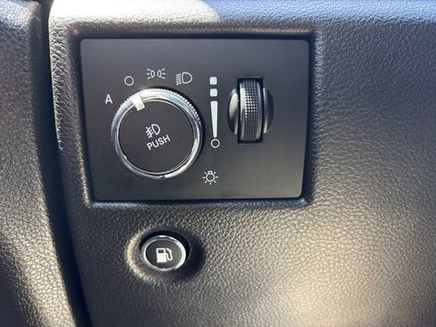 Used 2021 Jeep Grand Cherokee High Altitude AWD/4WD image 17