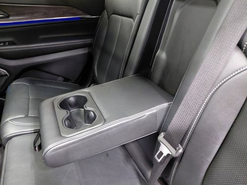 Used 2022 Jeep Grand Cherokee L Overland w/ Luxury Tech Group IV image 55