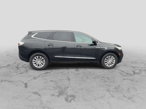 Used 2024 Buick Enclave Premium image 9