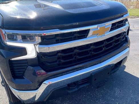 Used 2023 Chevrolet Silverado 1500 LT image 32