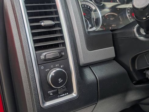 Used 2016 RAM 1500 Classic SLT w/ Luxury Group AWD/4WD image 20