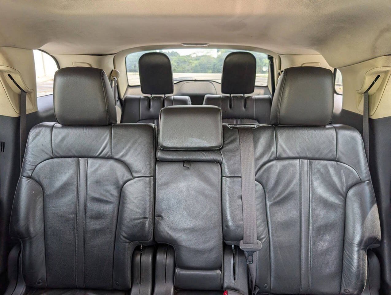 Used 2019 Lincoln MKT AWD image 26