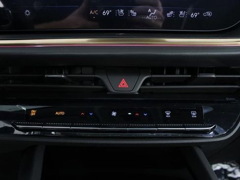 New 2026 Buick Envision Avenir image 8